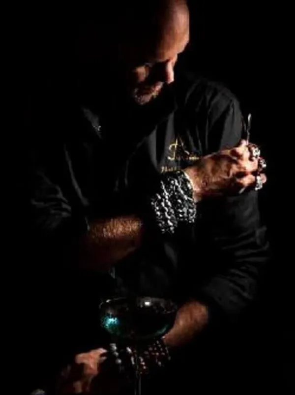 Miss Kō - Portrait of Matthias Giroud